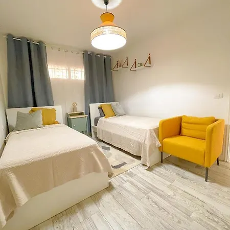 Sunset View 2 Bedroom 阿德耶